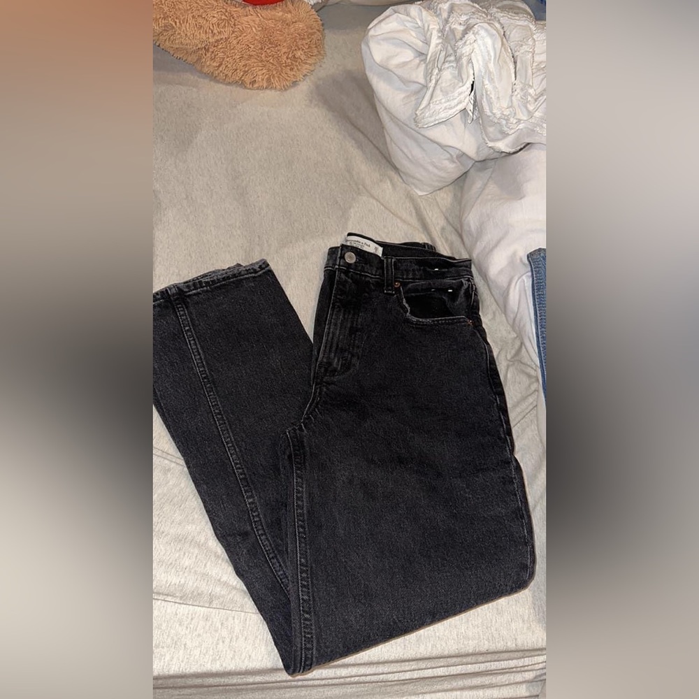 Abercrombie black 90s Ultra high jeans